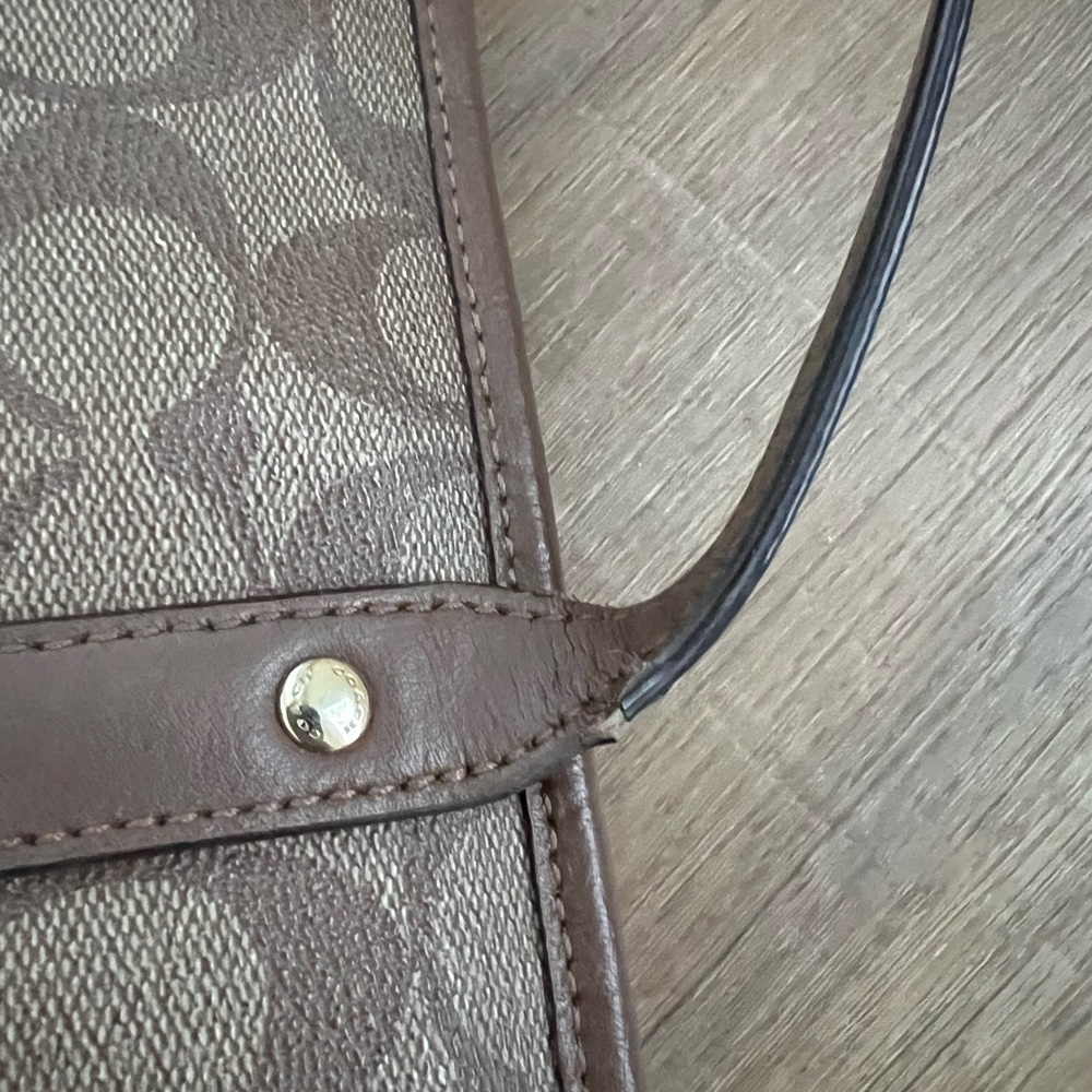 Coach tote good used condition - Picture 16 of 16